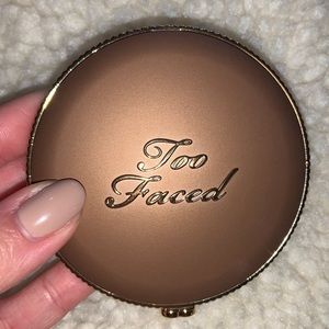 Too Faced Milk Chocolate Soleil Bronzer